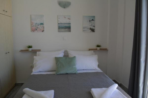 Kalamia's sunny apartment